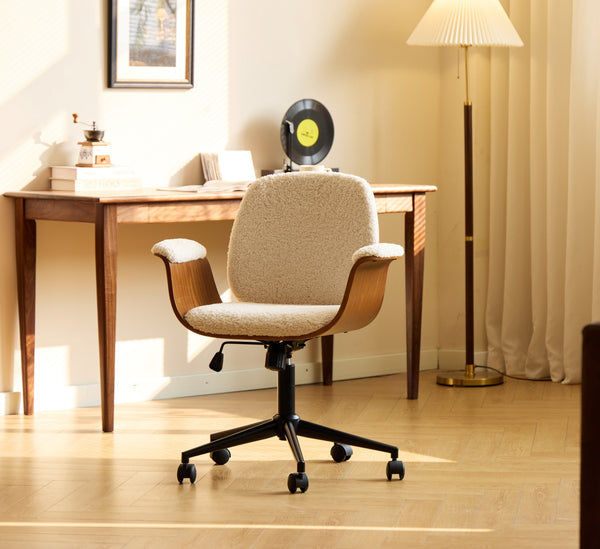 KOLDING - Chaise de bureau en bois et bouclettes blanches