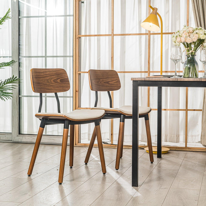 Lot de 2 chaises en bois et velours beige