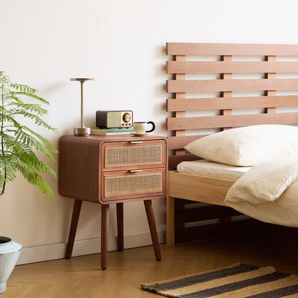 MALI - Table de chevet 2 tiroirs en rotin et bois de noyer