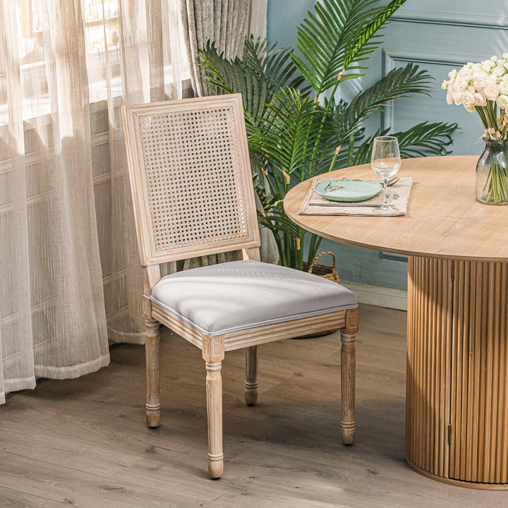 Lot de 2 chaises en bois et cannage avec assise en tissu gris clair