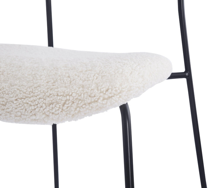 Lot de 2 chaises industrielles en métal et bouclettes blanc